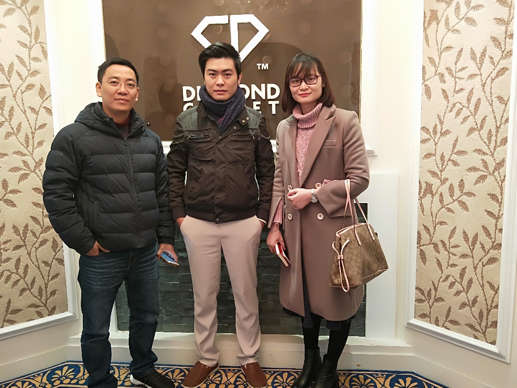 hjc黄金城地毯 越南客户验厂